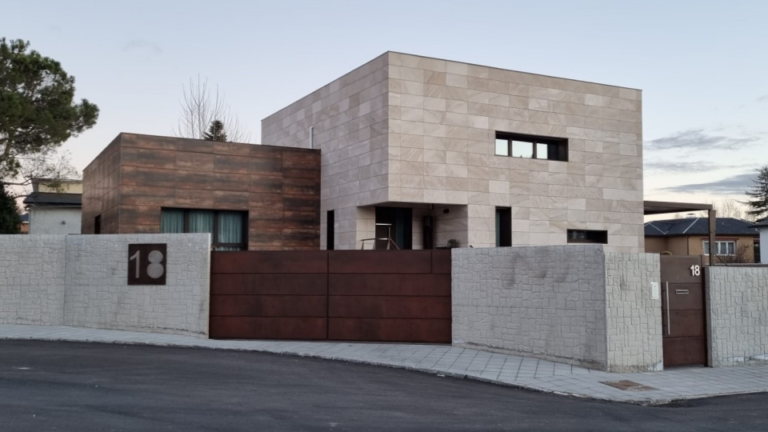 Automated Passivhaus Single Family House