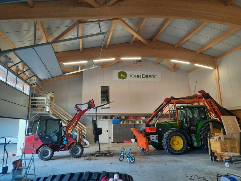 Automated machine hall