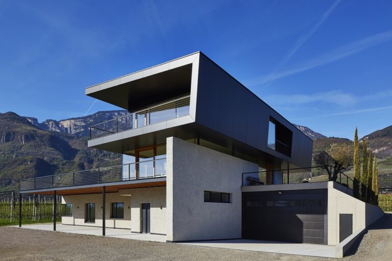 Modern farmstead