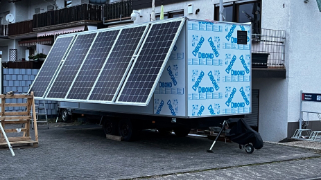 Car trailer with PV system