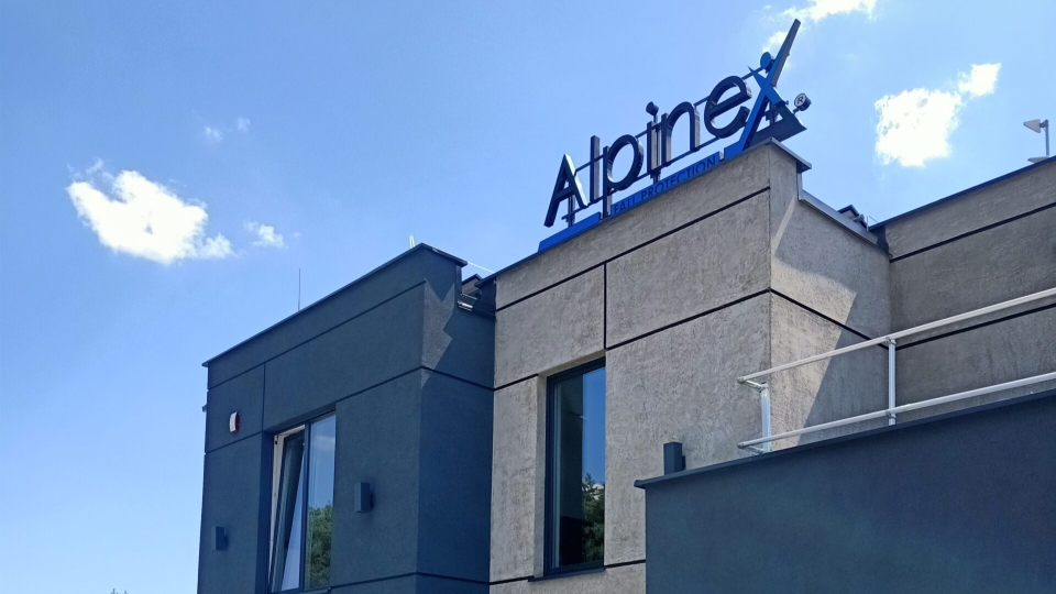 Alpinex Büro Piła | Loxone Referenzen