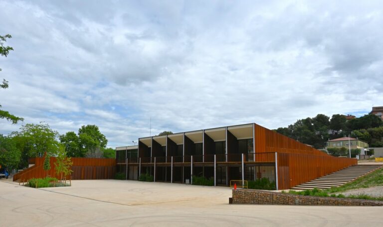 La Vinya Building