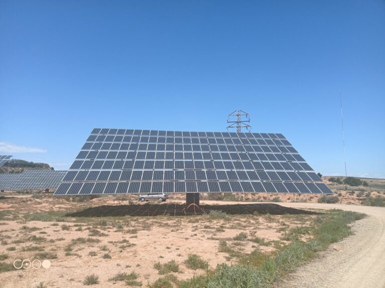 Solar tracking system