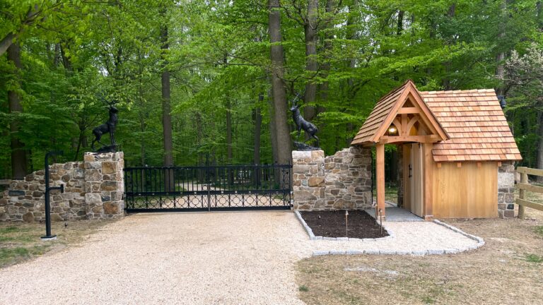 Colasante Gate House