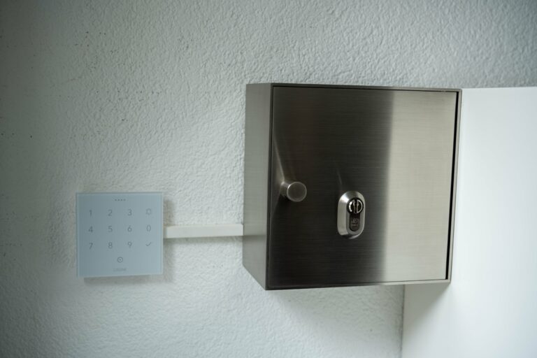 Key box