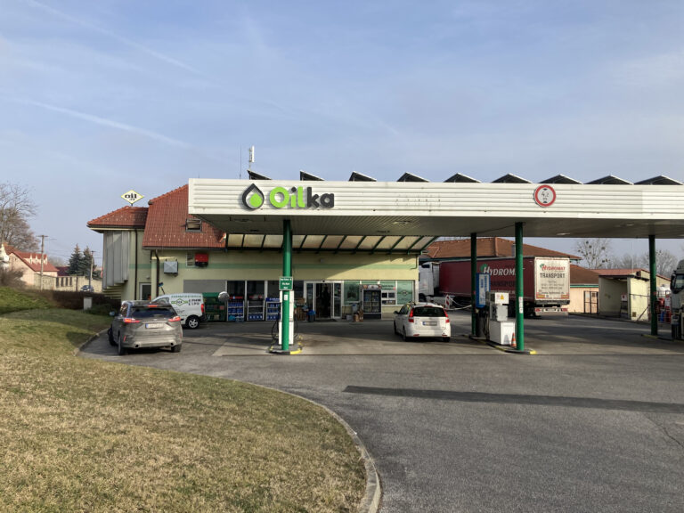 Oilka gas station