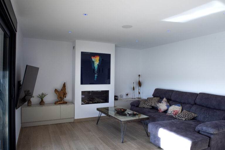 Detached family house