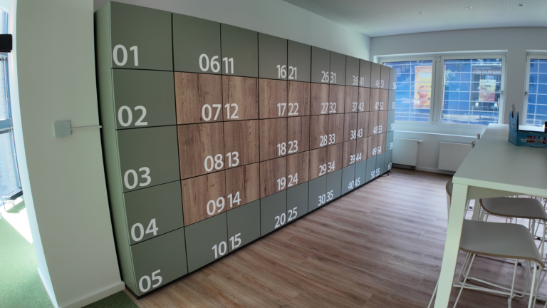 Intelligent office floor