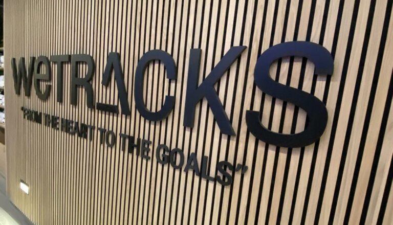 Wetracks