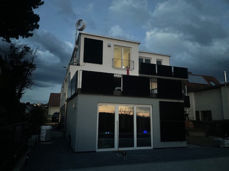 Apartment building