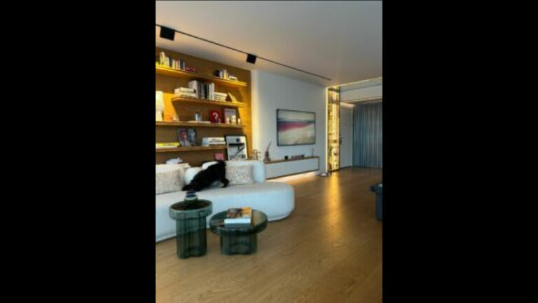 EY House at Bosphorus