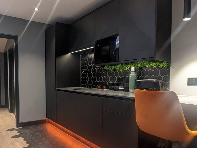 Stylish & Eco Office