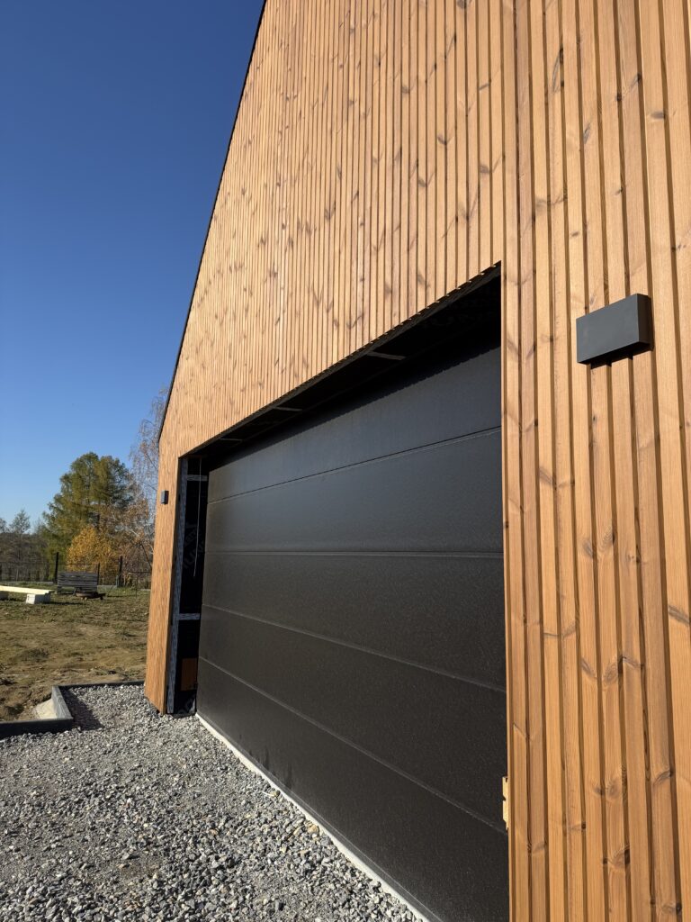 Loxone in a modern garage
