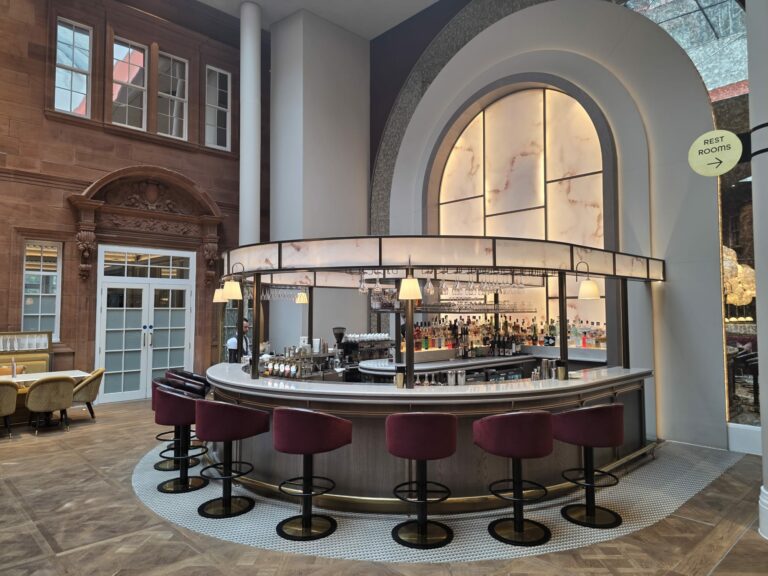 Hilton - Court Bar Edinburgh