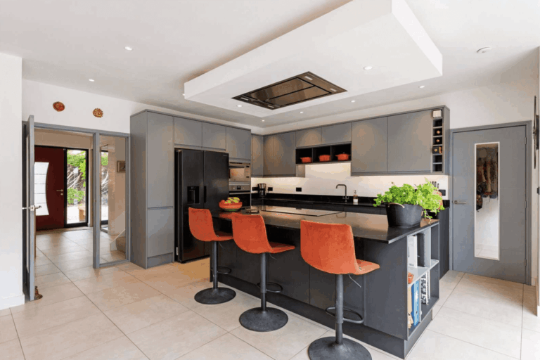Sustainable Luxury with Intelligent Control