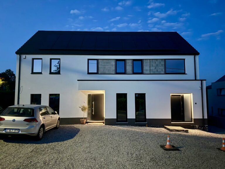 Private house + Cottage