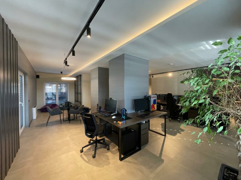 Beautiful Modern Office