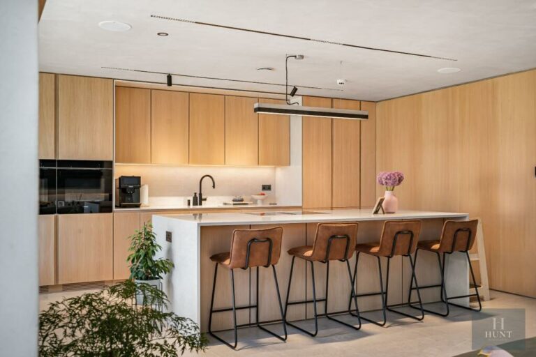 Architectural Living with Intelligent Control