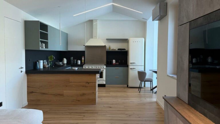 IC House
